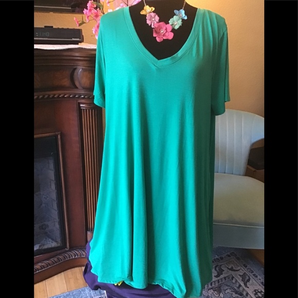 🌺NWT ZENANA OUTFITTERS 3X SWING TUNIC TOP - Picture 7 of 9